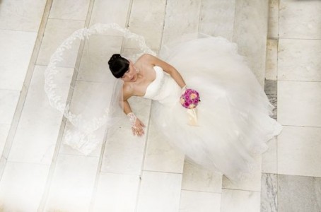 wedding-dress-433655_640