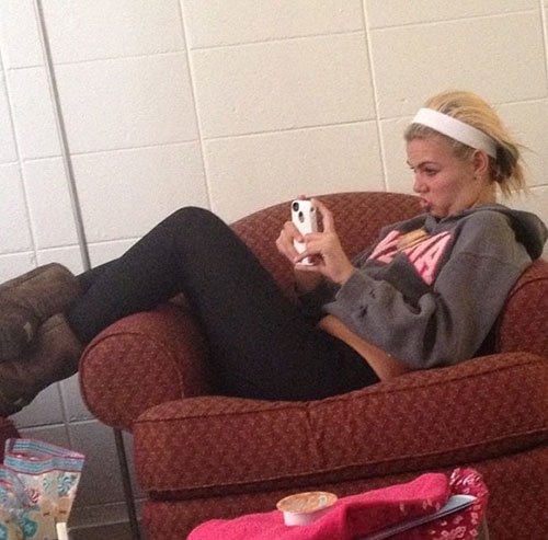 caught-taking-selfie-blonde-uggs