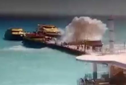 Horrible video captura el momento de la explosión en el ferry en México
