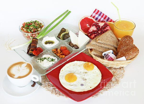 traditional-israeli-breakfast-photostock-israel