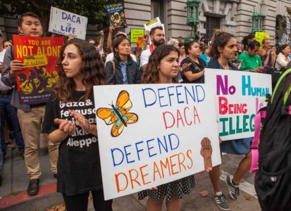 Periódico de Albuquerque pide disculpas por caricatura racista sobre los “Dreamers”
