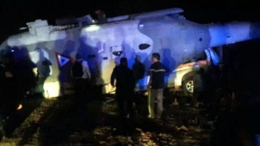 2 personas mueren al estrellarse un helicóptero cerca de la zona del terremoto en México