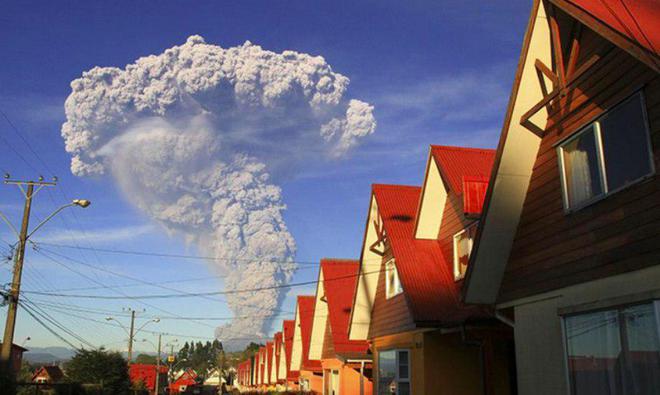 this-volcano-in-chile-is-erupting-right-now-5-L