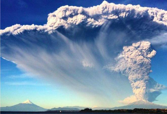 this-volcano-in-chile-is-erupting-right-now-8-L