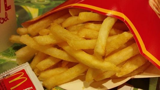Los químicos en las papas fritas de McDonald’s podrían prevenir la calvicie