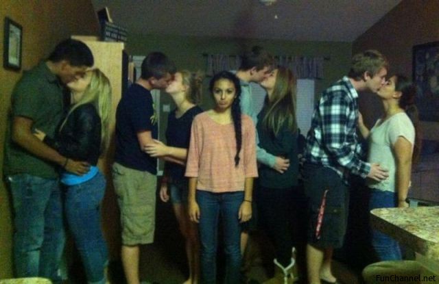 forever-alone-make-out-party