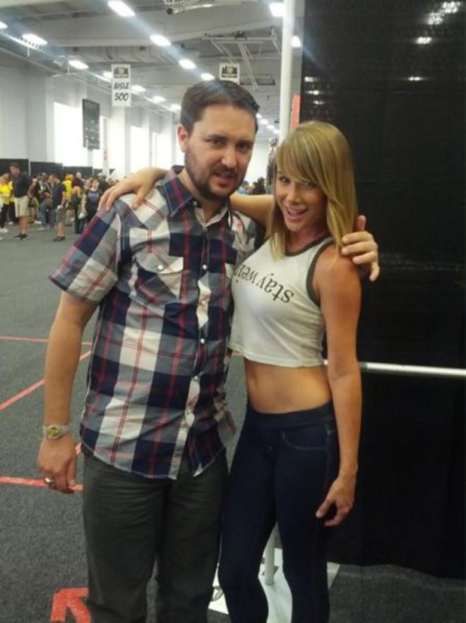 hover-hand-09-L