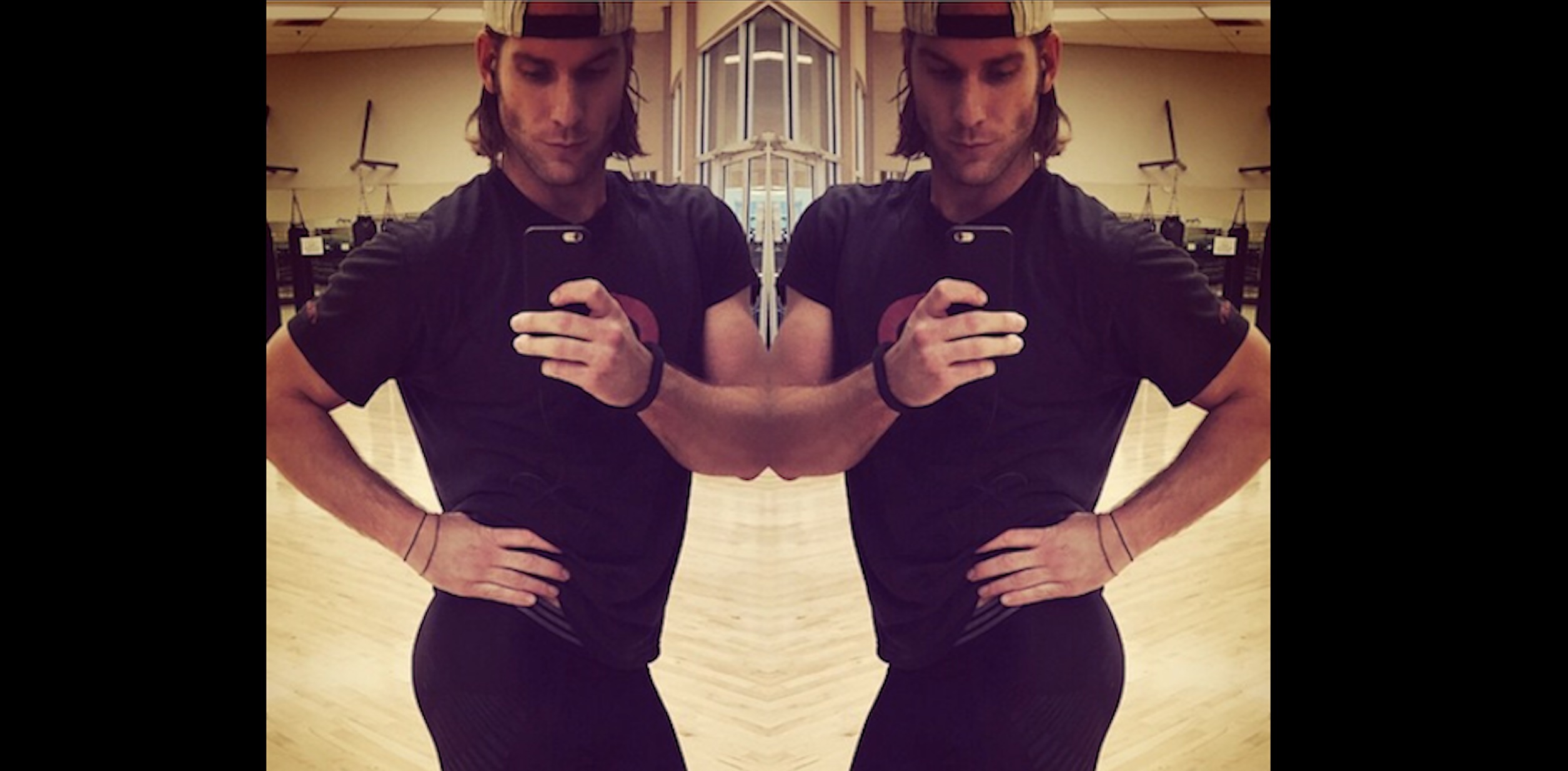 Hombres posando más que mujeres en las fotos de Instagram