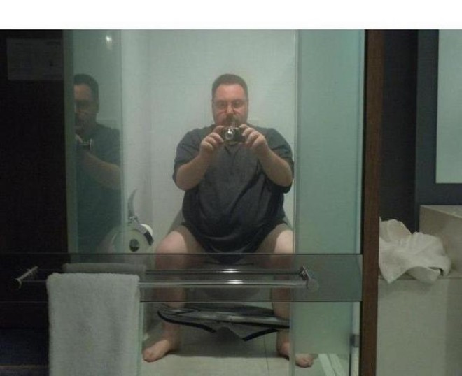 1671570