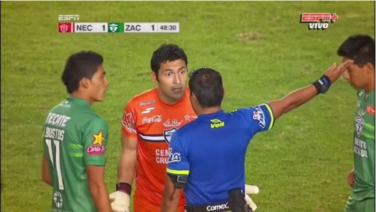 ¡El gol más tonto del mundo! ¡No lo podrás creer!