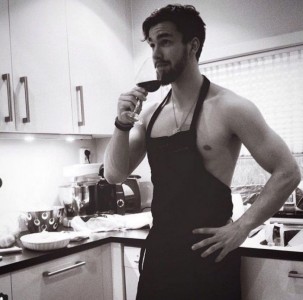 Hombres sexys y los mejores vinos, la mezcla perfecta!