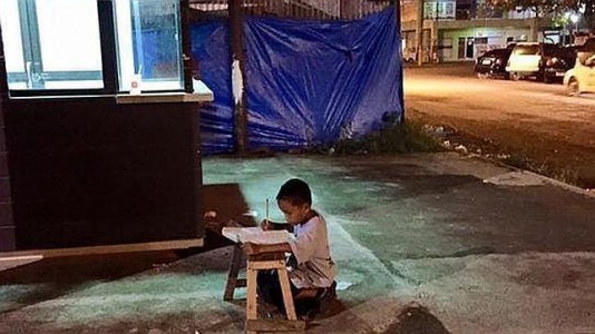 ¡Esta inspiradora foto le cambió la vida a un niño! ¡Tienes que verlo! 