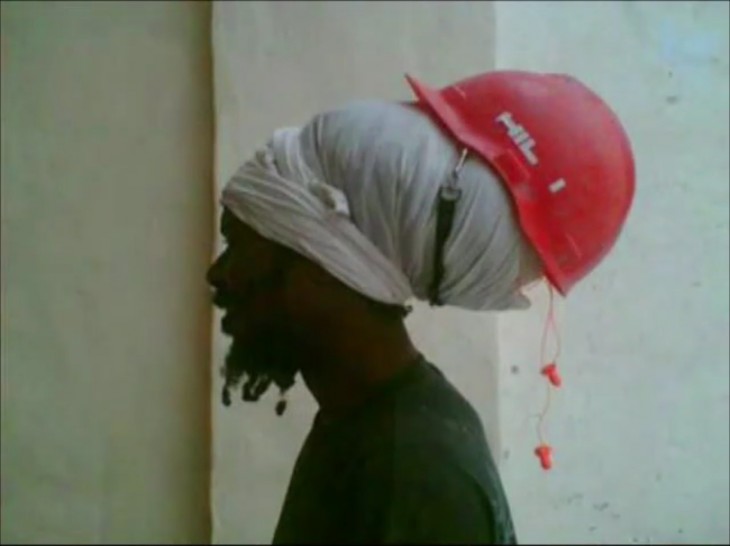 rasta-con-casco1-730x546