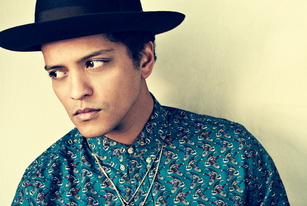 12 famosos que no sabías que eran latinos
