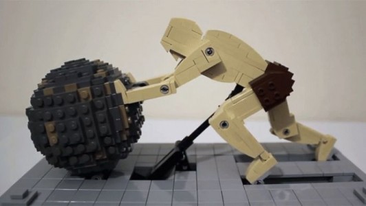 Este LEGO de un Sísifo empujando a una roca es hipnotizante
