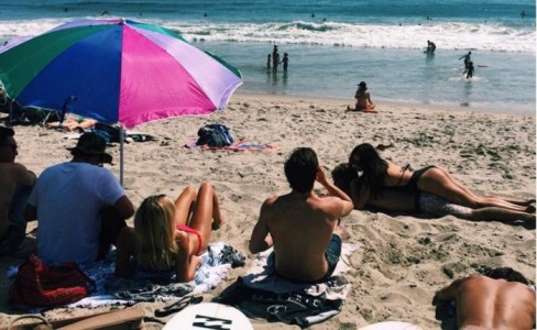 10 fotos que prueban que un surfista profesional tiene el mejor trabajo del mundo