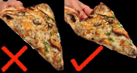 cómo sostener una porción de pizza