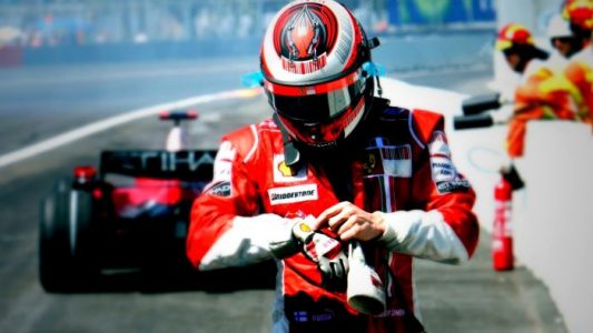 24 pilotos de la F1 que son fanáticos del fútbol