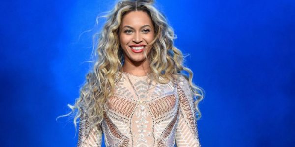 10 de las celebridades más caritativas de Hollywood