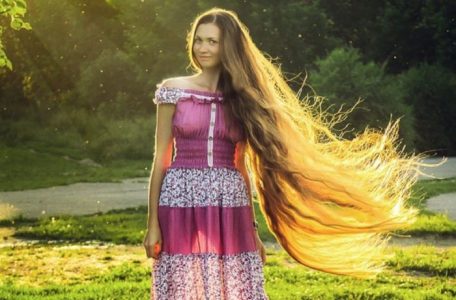 Conoce a Dasha Gubanova, ¡la “Rapunzel” de la vida real!