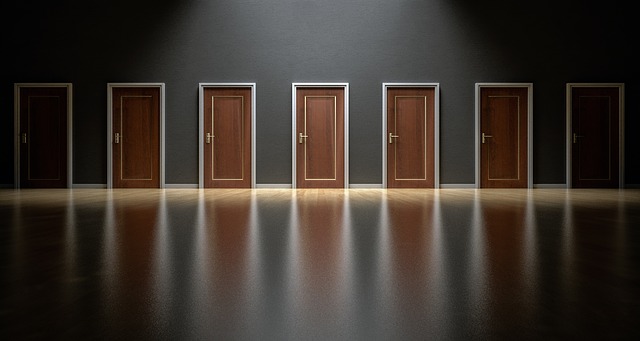 doors-1587329_640