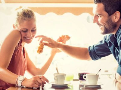 10  errores que NO puedes cometer en Facebook después de tu primera cita