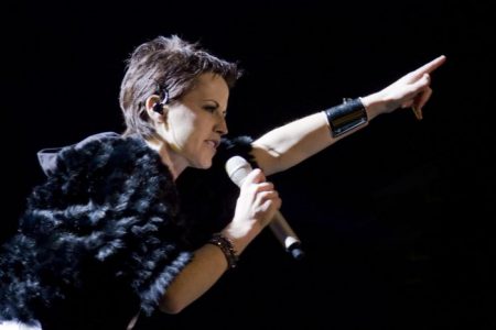 Muere vocalista de la banda The Cranberries a los 46 años