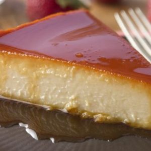 Flan de guayaba y queso