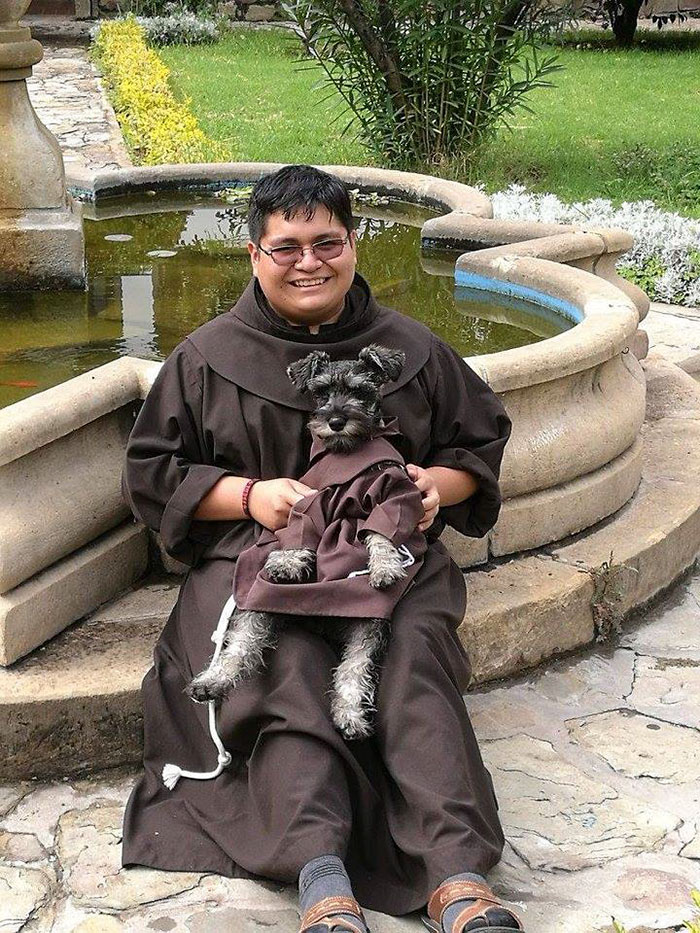 Fray Bigotón el perro callejero que se convirtió en monje 8