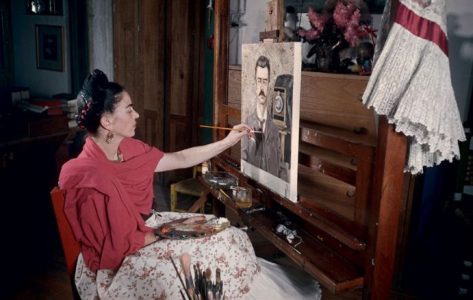 10 fotos extrañas de Frida Kahlo durante los últimos años de su vida