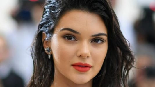 La millonaria Kendall Jenner decidió no darle propina a su camarero