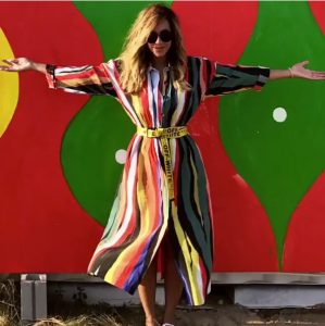 Beyoncé canta en español para recaudar fondos para víctimas de huracanes
