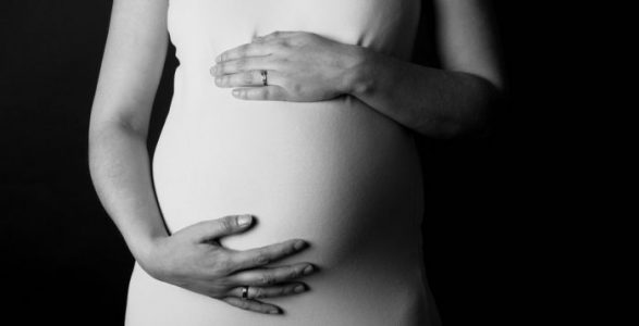 Por primera vez en Estados Unidos nace un bebé por trasplante de útero