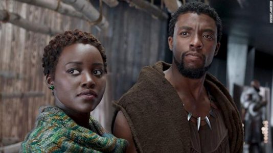 Black Panther: fanáticos africanos entran en el frenesí de los superhéroes