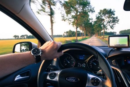 Esta espeluznante IA escanea tu cara y voz al conducir para prevenir accidentes