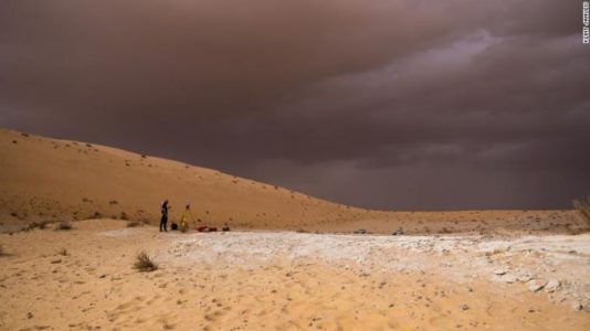 Un fósil de un hueso de dedo de Arabia Saudita podría desafiar la teoría de la migración moderna