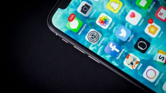Ahora podrás interactuar con tu iPhone utilizando tan solo tus ojos