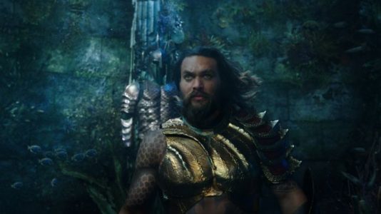 Aquaman muestra su traje clásico en imágenes exclusivas vistas en Comic-Con