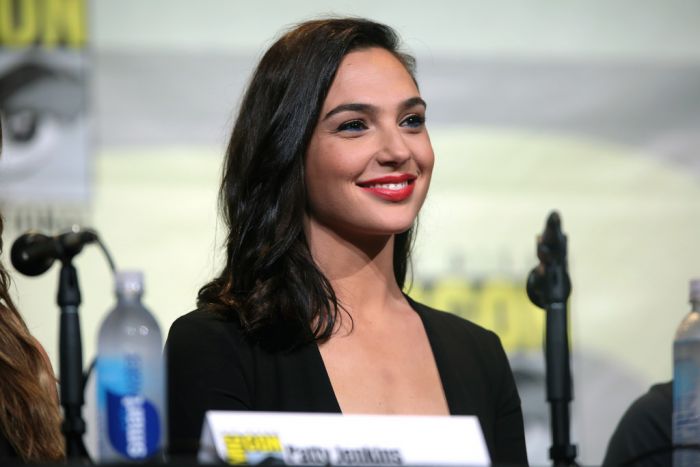 Gal Gadot visita el hospital de niños disfrazada de Mujer Maravilla