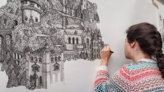 Esta artista hace los dibujos más detallados que hayas visto usando tan solo su lápiz