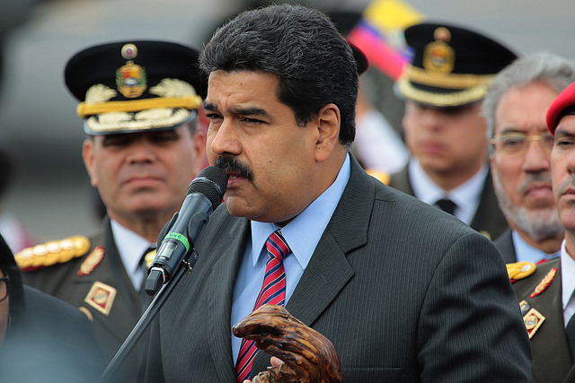 Presidente de Venezuela promete ‘castigo máximo’ tras supuesto atentado con explosivo