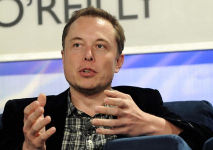 ¿Forzaran a Elon Musk a dejar Tesla?