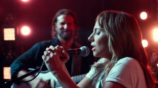 Lady Gaga y Bradley Cooper interpretan maravillosamente ‘Shallow’ de ‘A Star Is Born’
