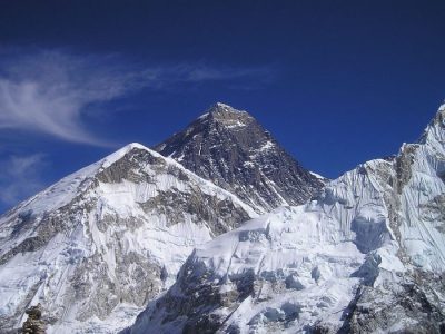 Monte Everest: glaciares que se derriten exponen los cuerpos
