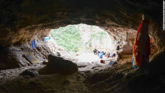 Primera evidencia de humanos misteriosos y antiguos son encontradas fuera de su cueva