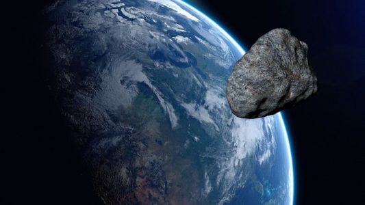 Un asteroide más grande que algunos edificios más altos del mundo pasará por la Tierra el próximo mes