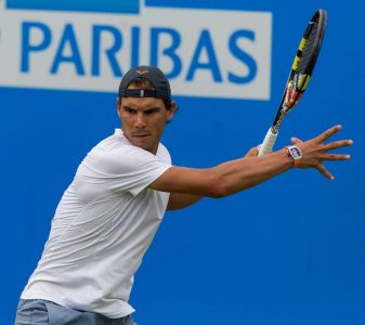Nadal vence a Medvedev en cinco sets de suspenso del US Open