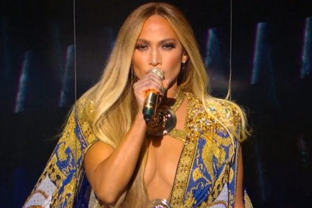 El show de medio tiempo en el Super Bowl de Jennifer Lopez y Shakira se volvió político