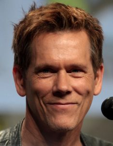 Kevin Bacon y otros te quieren para el desafío #IStayHomeFor