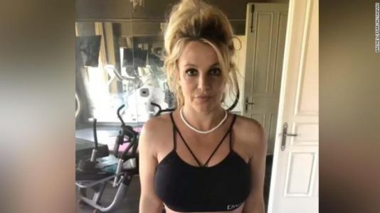 Britney Spears dice que accidentalmente quemó su gimnasio en casa